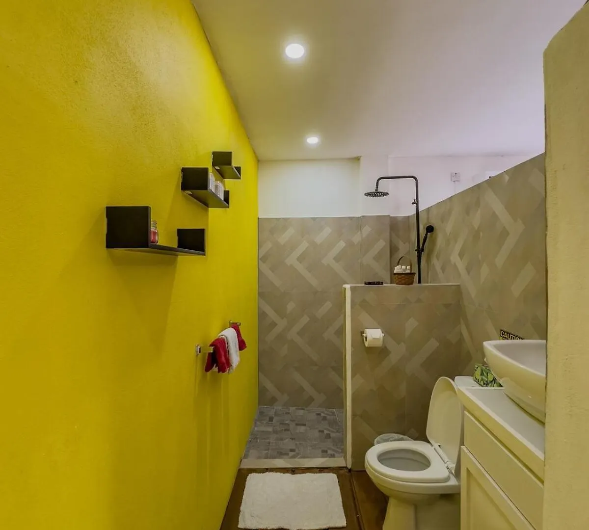 The Local Experience - Kalbas Suite Choiseul